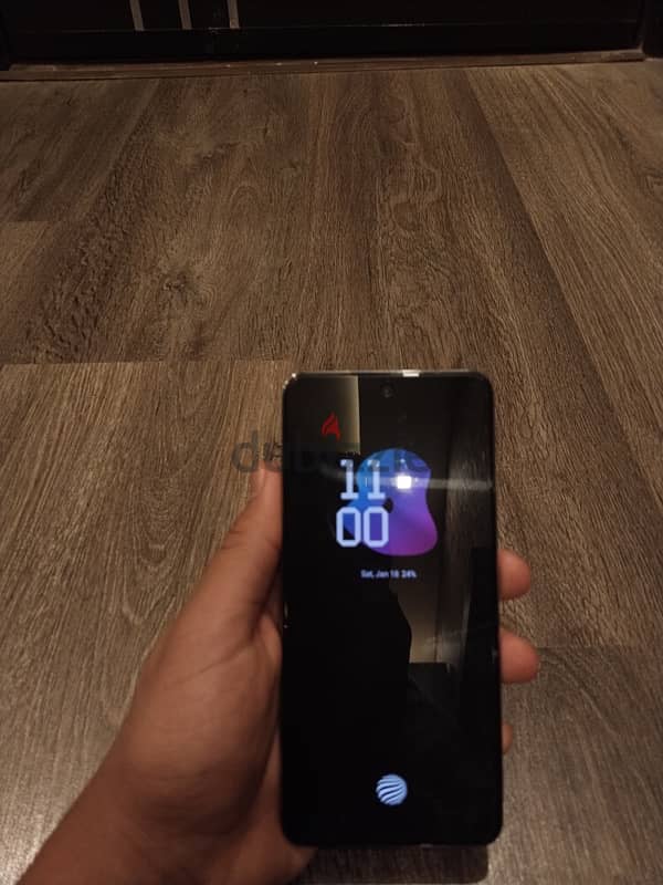 v40 lite 4