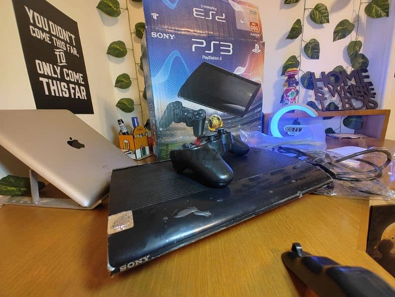 Playstation 3 super slim بلايستيشن 1