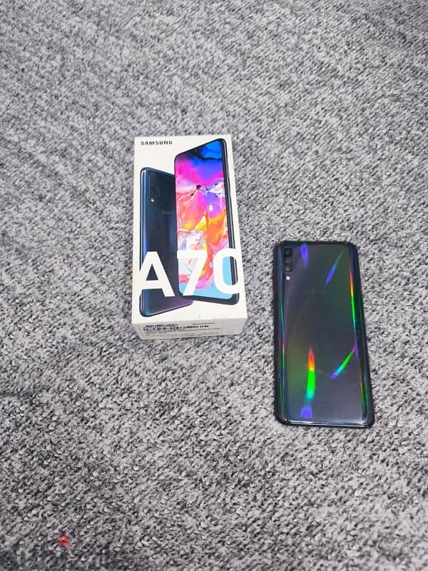 Samsung Galaxy A70 1