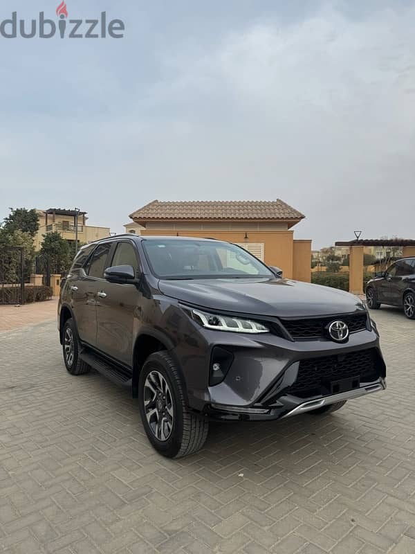 Toyota Fortuner 2025 0