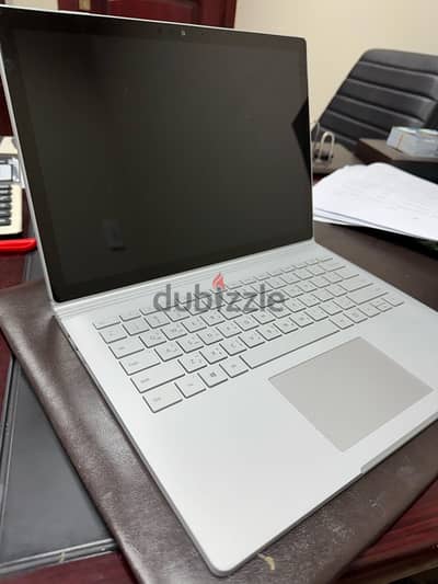 Microsoft surface book 2