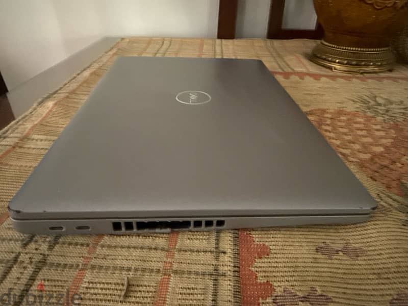 Dell Latitude 5520 2