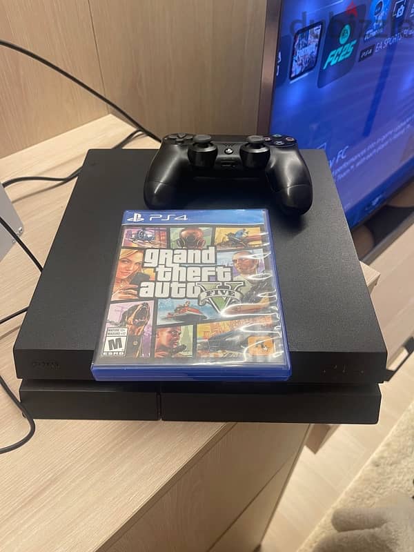 playstation 4 + Gta V + fc25 + ps plus 0