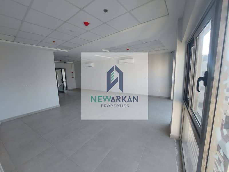 Office for rent, fully finished with air conditioning, near The Gate Plaza in Sheikh Zayed 0