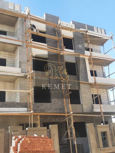 second row from elnawady axis ready to deliver apartment in beit elwatan new cairo with installmnets