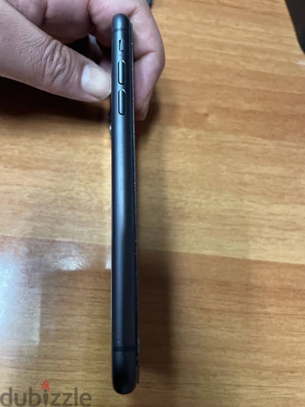 IPhone 11 black 2