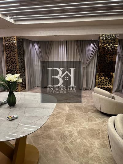 Standalone villa Fully furnished Ultra deluxe for sale in royal city  / Sheikh Zayed