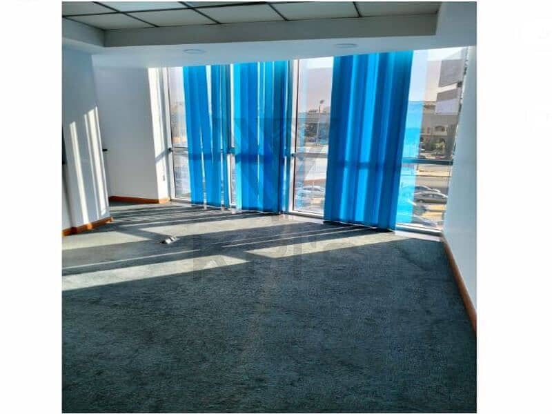 HOT DEAL -Office For Rent - PLAZA View in Sector 1 0