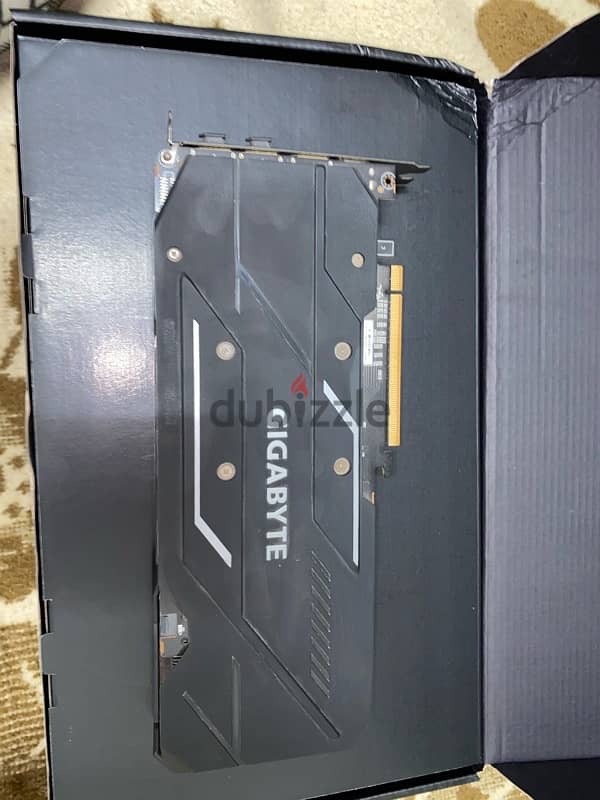 RX 5500XT 4GB GIGABYTE - 3 FAN EDITION 4