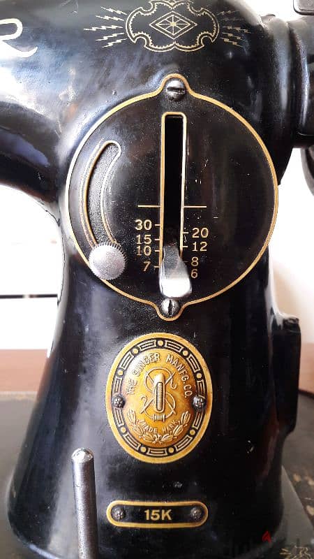 ماكينة خياطة مكتب سنجر - Singer sewing machine 11