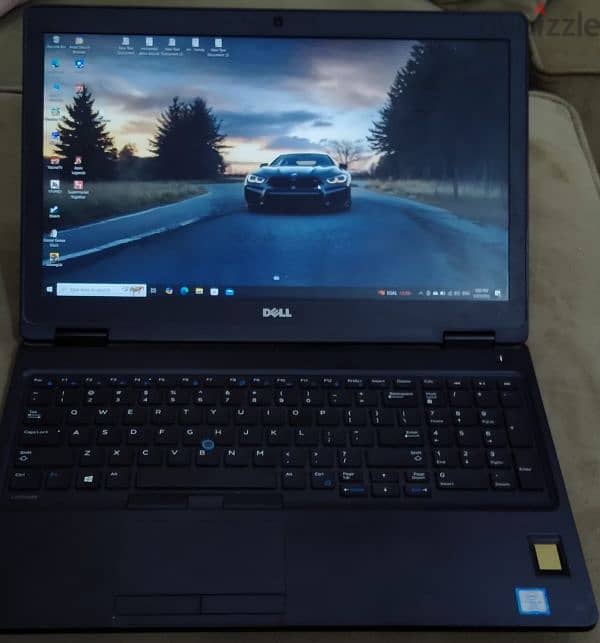 لاب توب Dell latitude Core i5 استيراد حالته ممتازة بالشاحن و البطارية 5