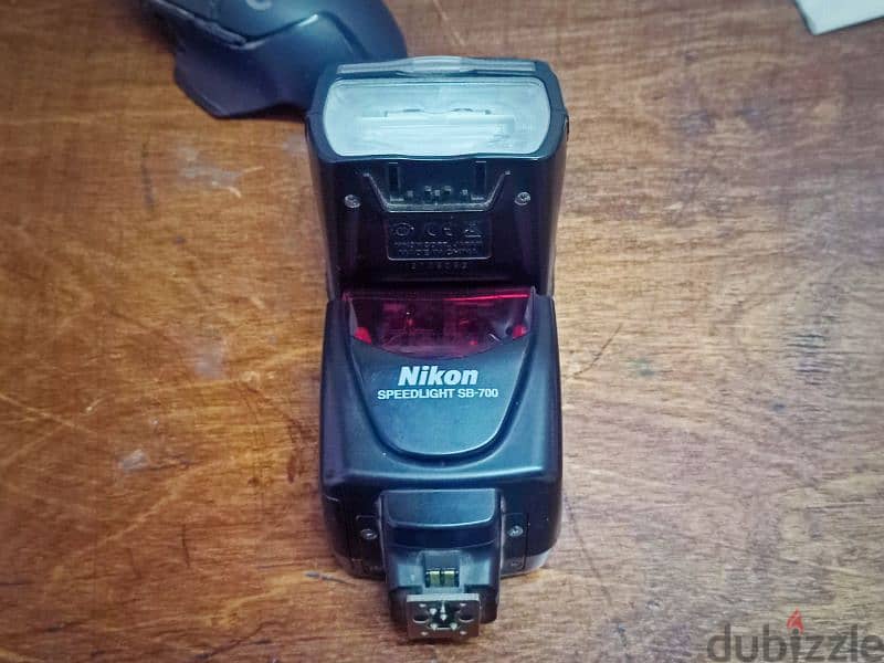 فلاش نيكون Flash Nikon Speedlight SB-700 1