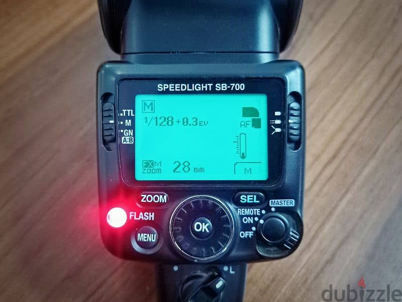 فلاش نيكون Flash Nikon Speedlight SB-700 2