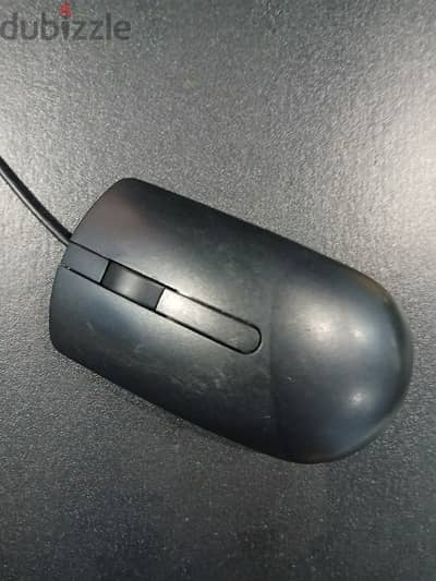 barely used dell Mouse, clean.