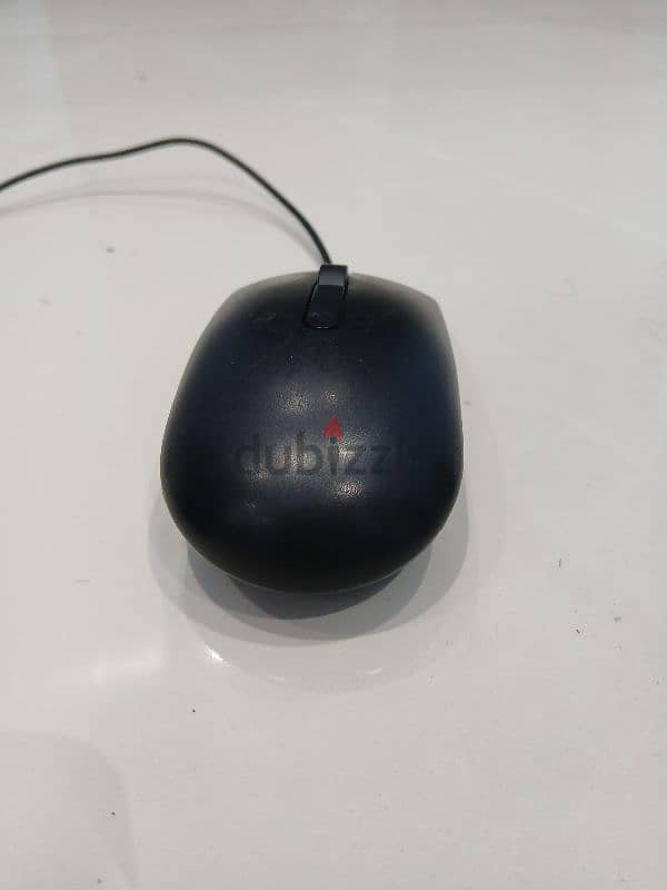 barely used dell Mouse, clean. 4