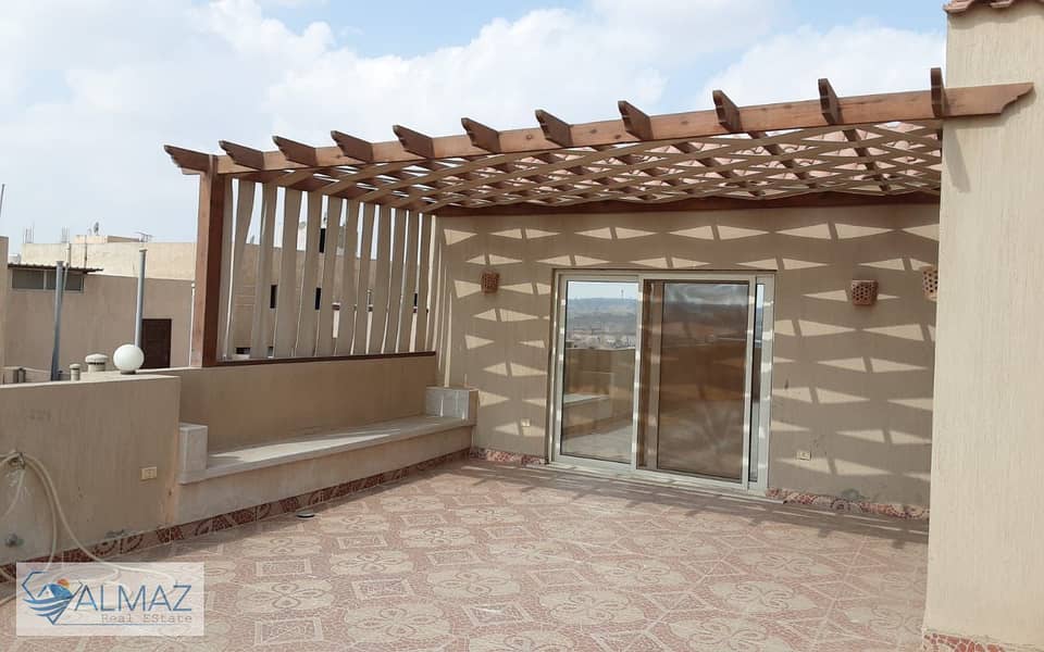 Furnished roof apartment for rent in Banafseg Buildings in the First Settlement 200 metres 0