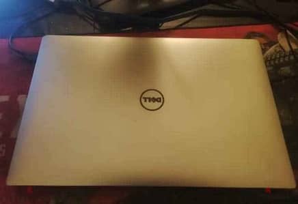 Dell Precision 5520-core i5 7th