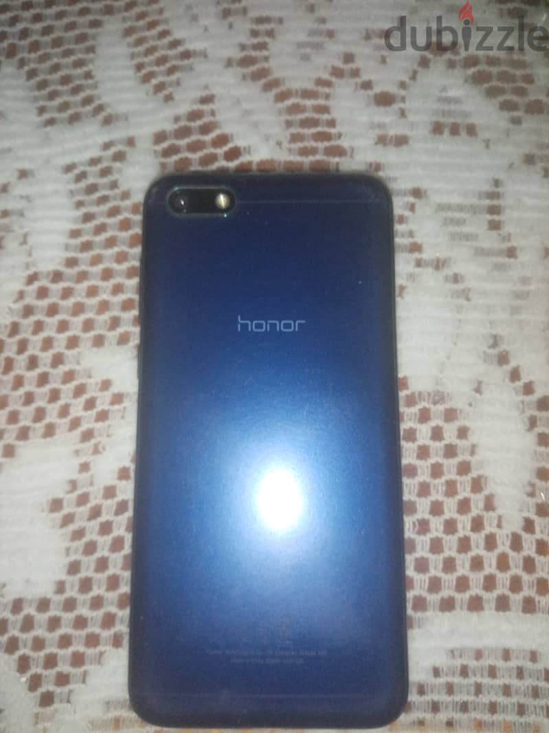 تليفون من نوع Honor 4