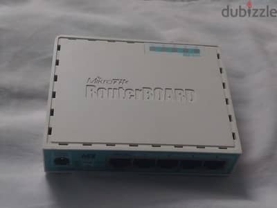 MIKROTIK RB750GR3   روتر بورد ميكروتك