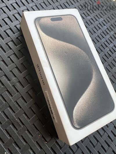 NEW SEALED iPhone 15 Pro Max Natural Titanium ضمان محلي (خالص الضريبة)