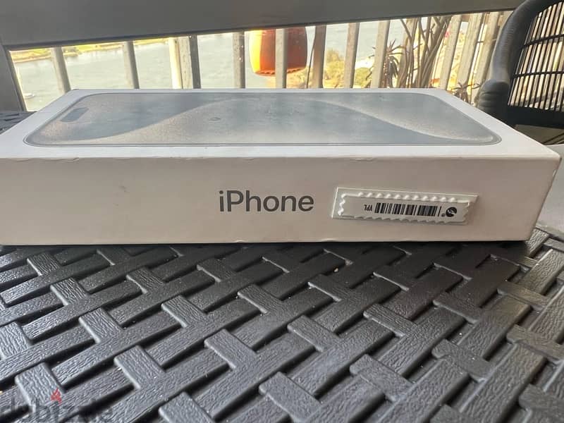 NEW SEALED iPhone 15 Pro Max Natural Titanium ضمان محلي (خالص الضريبة) 1