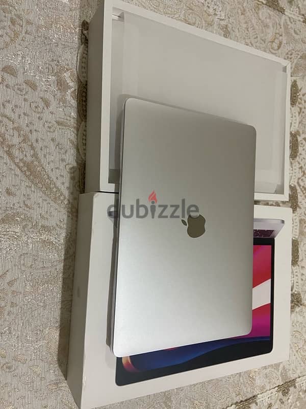 Macbook Pro M2 New جهاز جديد اتشحن مرة واحده فقط عربي انجليزي بالعلبه 1