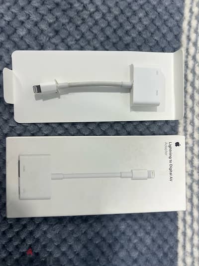 adabter iphone HDMI , charger