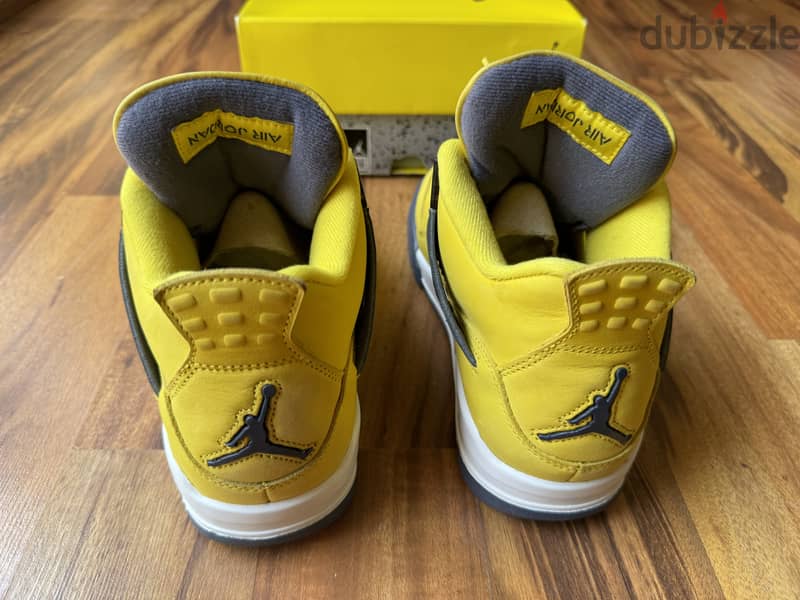 Air Jordan 4 Lightning Authentic - الاصليه 2