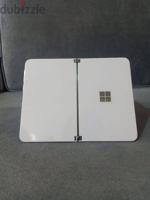 Microsoft surface duo 1 4