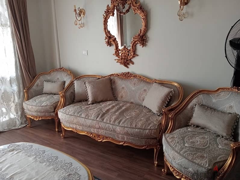 Salon, living room & dining room with reasonable price 3