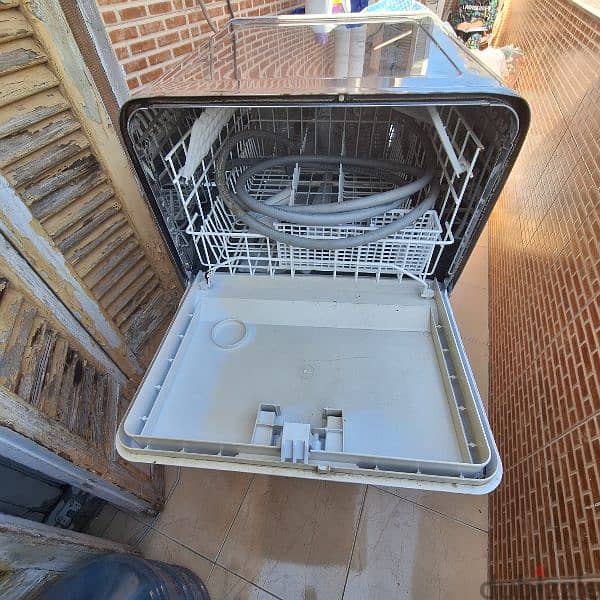 Fresh dishwasher machine 2