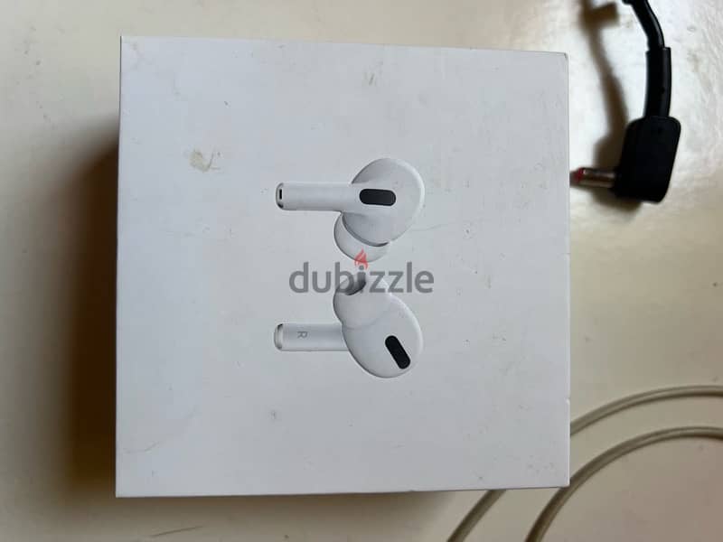 Original apple airpods pro case only 3