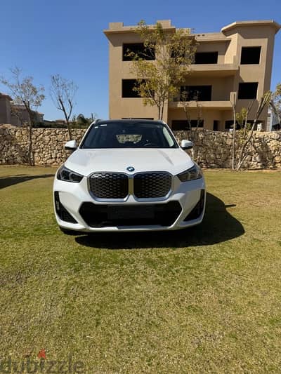 BMW IX1 2024