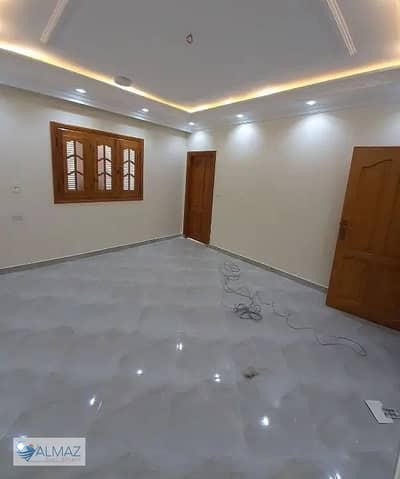 Apartment for rent in Banfsaj 6 in the first compound in front of Al Rehab and next to services