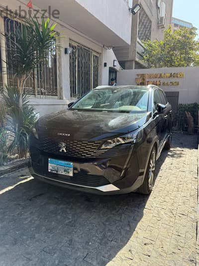 Peugeot 5008 2021 Allure بيجو الفئه الثانيه