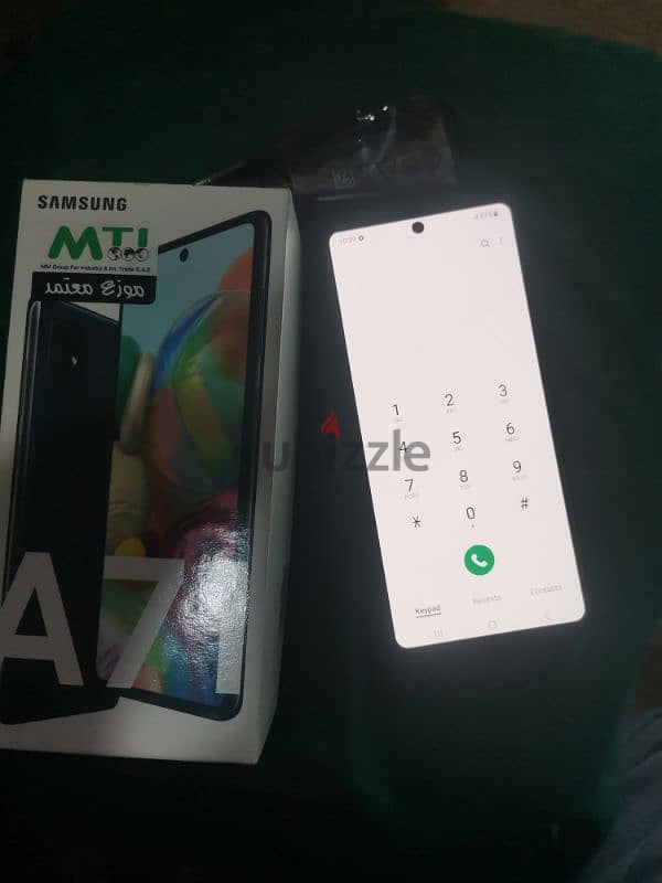 A71 Samsung بحالة ممتازة 1