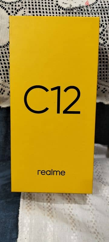 realme c12