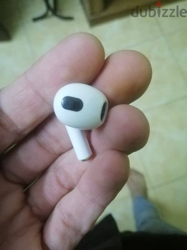 فردة سماعة ابل 3 earbuds apple 1