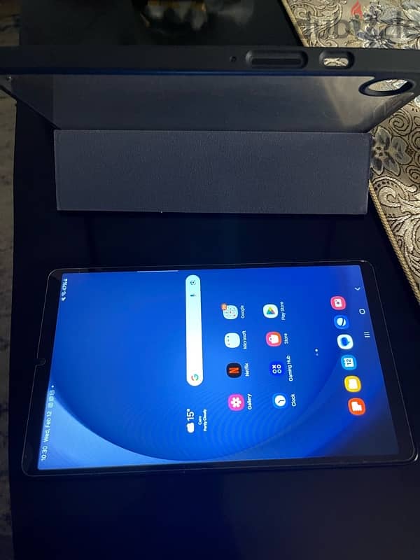 Samsung tab A9 8gb ram 128gb + 2 cases and pen 4