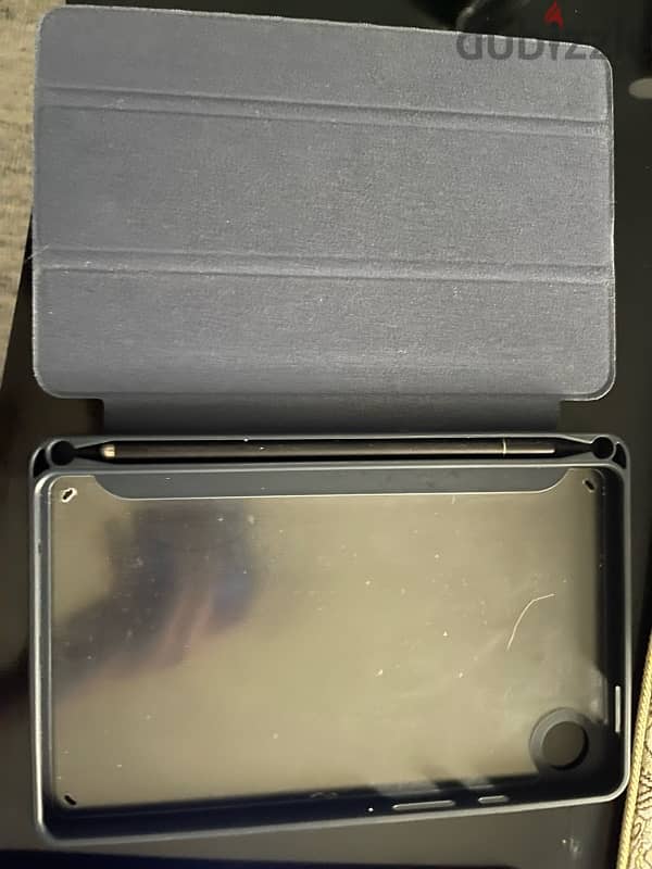 Samsung tab A9 8gb ram 128gb + 2 cases and pen 6