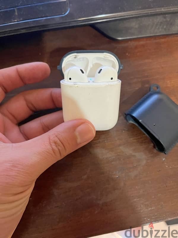 سماعه airpods 2 اصلي مستعمله 2