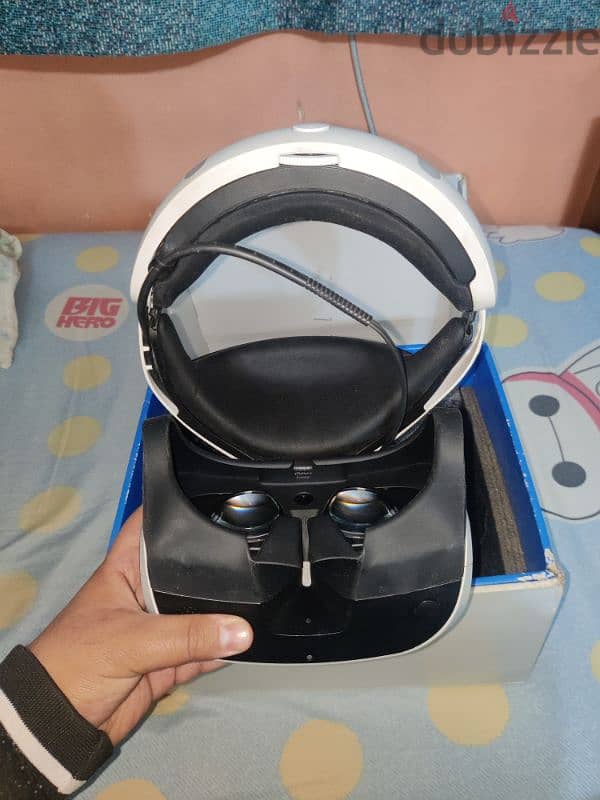 PSVR مستعملة مع كل مشتملاتها 1