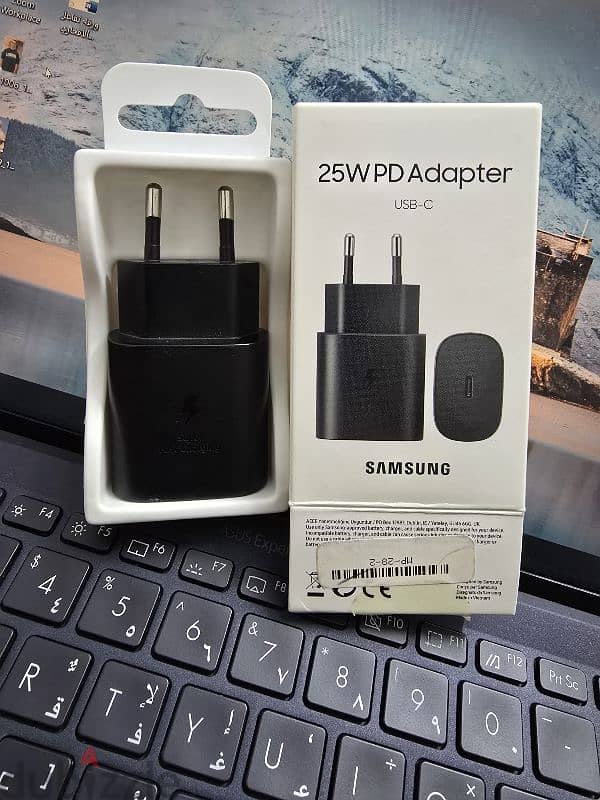 Original samsung 25 watt PD Adapter. 1