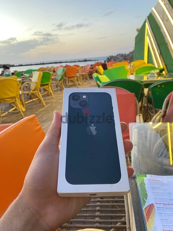 iphone 13 خطين 1