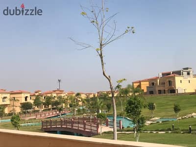 فيلا في كمبوند رويال ميدوز royal meadows للبيع في مدينة الشيخ زايد