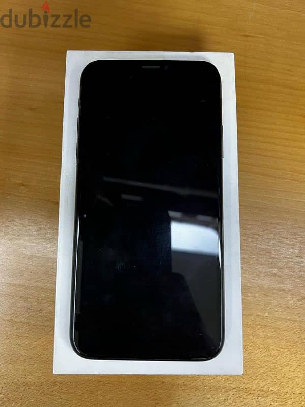 iPhone X 256 giga With it’s box 1