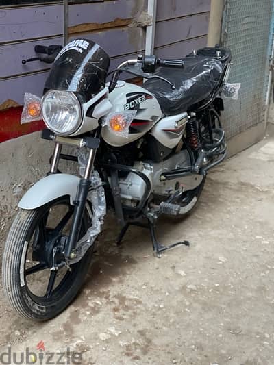 bajaj boxer 150 2023