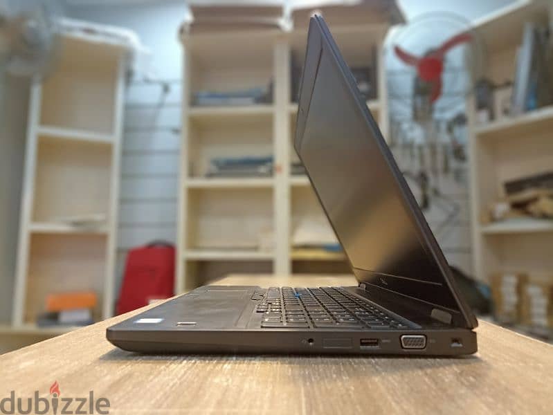 Dell Precision 3530 بحالة ممتازة 3