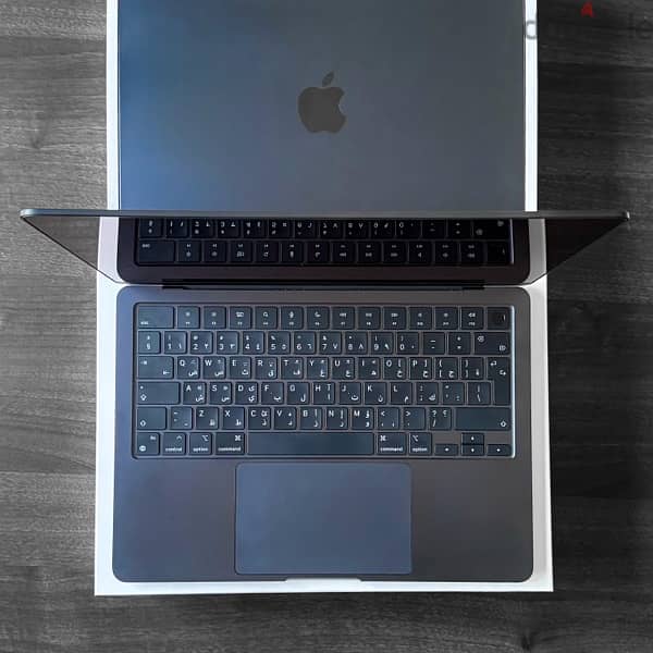 Macbook Air M2 16GB Ram ماك بوك اير ام2 16 جيجا رام 6