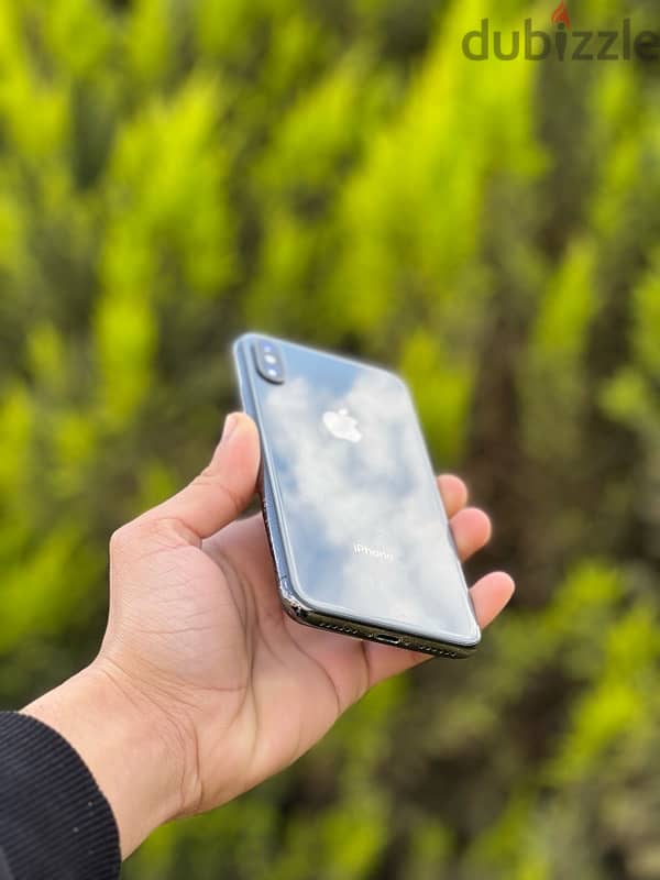 iPhone X 12